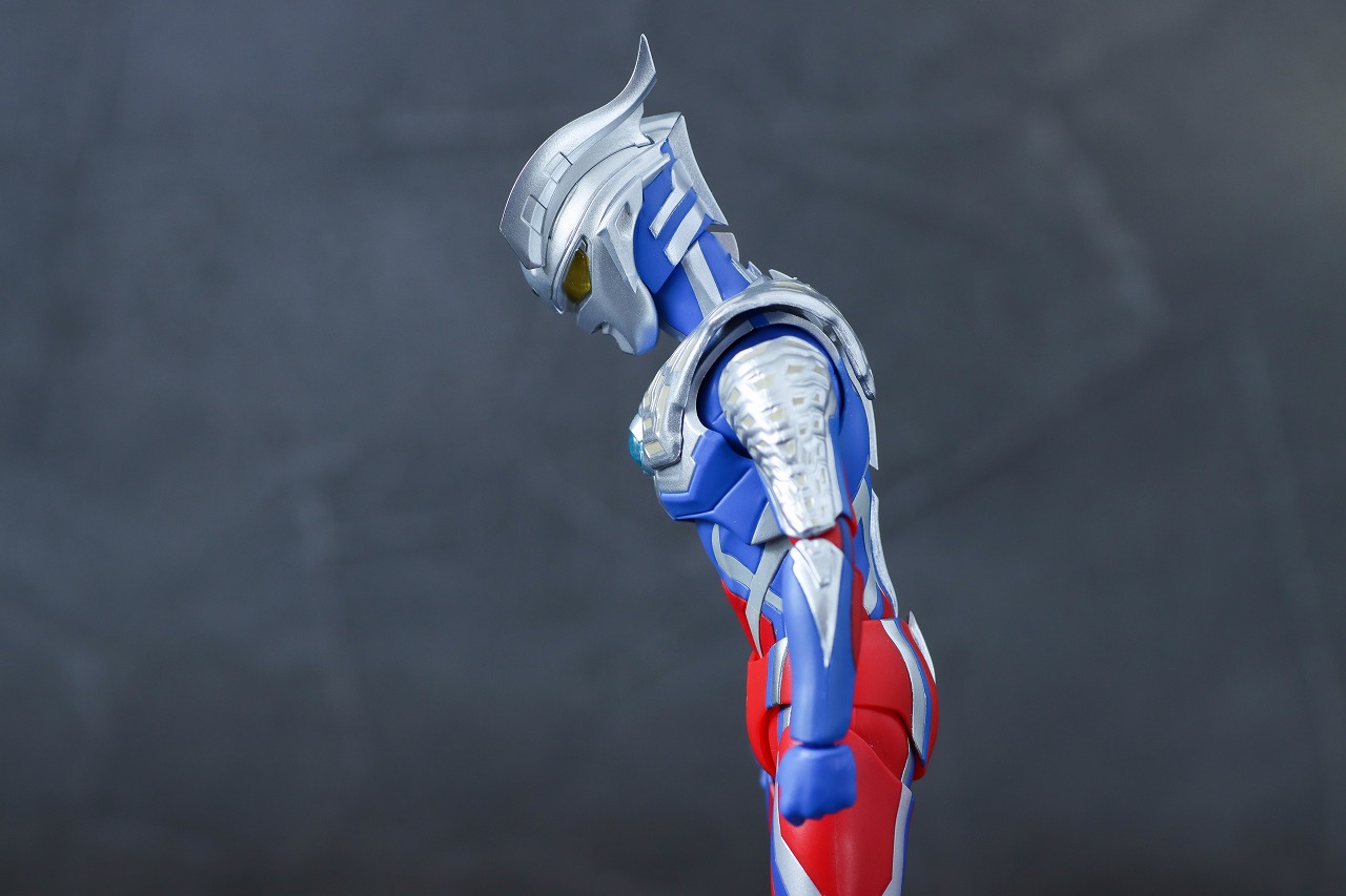 S.H.フィギュアーツ　ウルトラマンゼロ（ニュージェネ スターズVer.）　レビュー　可動範囲