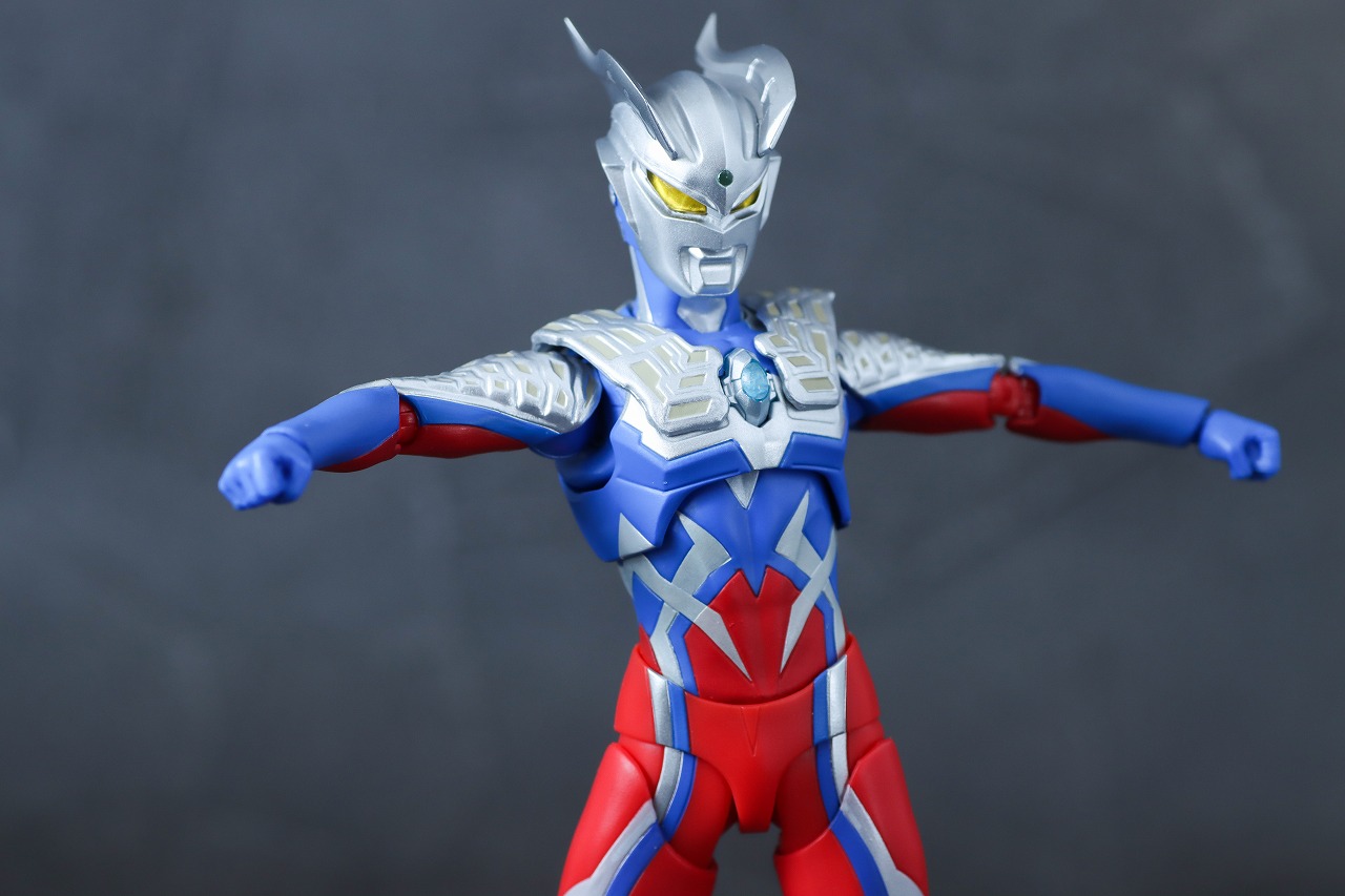 S.H.フィギュアーツ　ウルトラマンゼロ（ニュージェネ スターズVer.）　レビュー　可動範囲