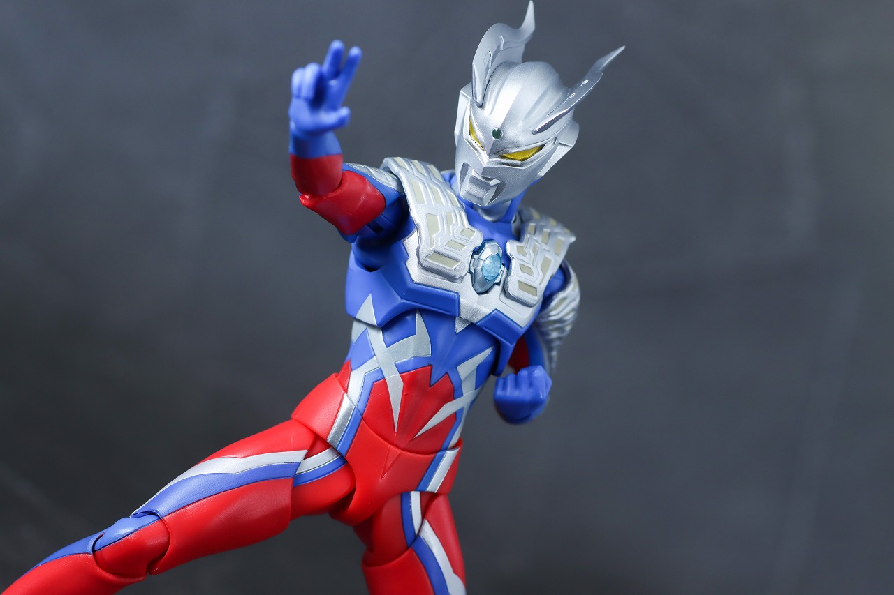 S.H.フィギュアーツ　ウルトラマンゼロ（ニュージェネ スターズVer.）　レビュー　アクション