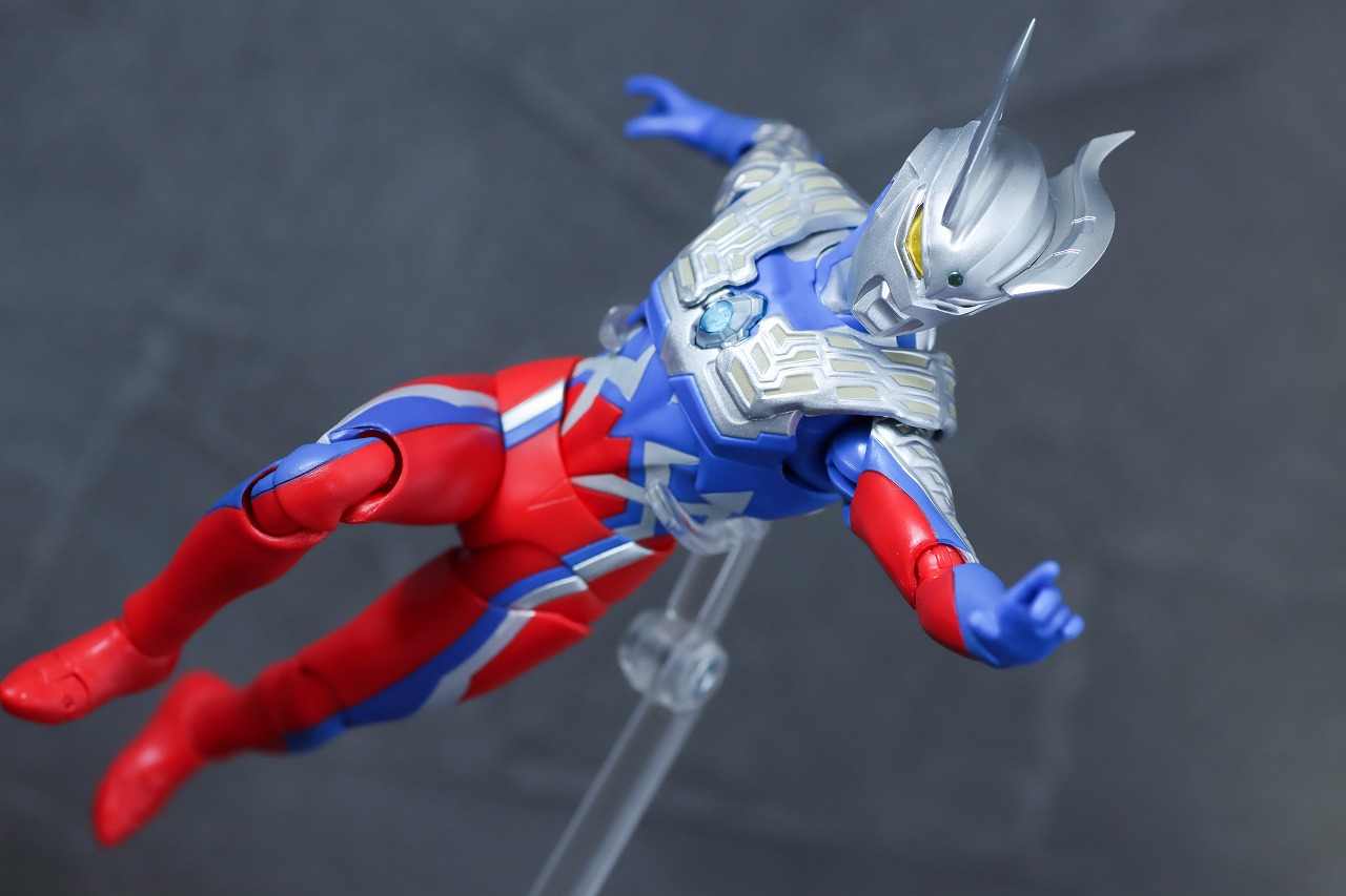 S.H.フィギュアーツ　ウルトラマンゼロ（ニュージェネ スターズVer.）　レビュー　アクション