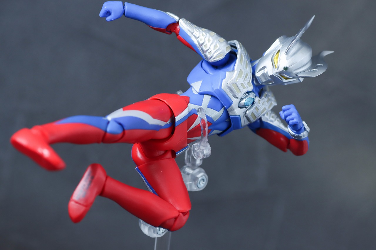 S.H.フィギュアーツ　ウルトラマンゼロ（ニュージェネ スターズVer.）　レビュー　アクション