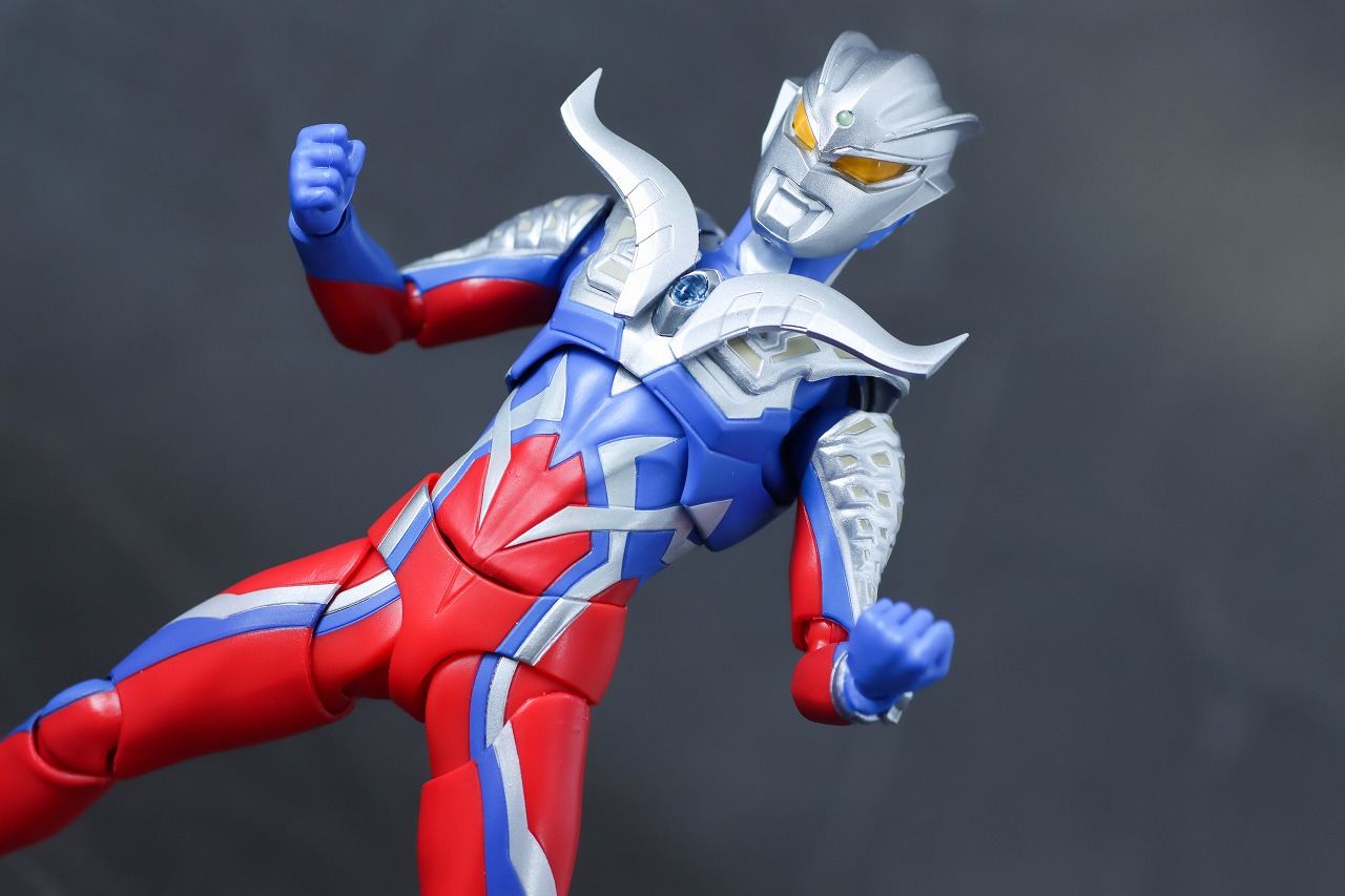 S.H.フィギュアーツ　ウルトラマンゼロ（ニュージェネ スターズVer.）　レビュー　アクション　ゼロツインショット