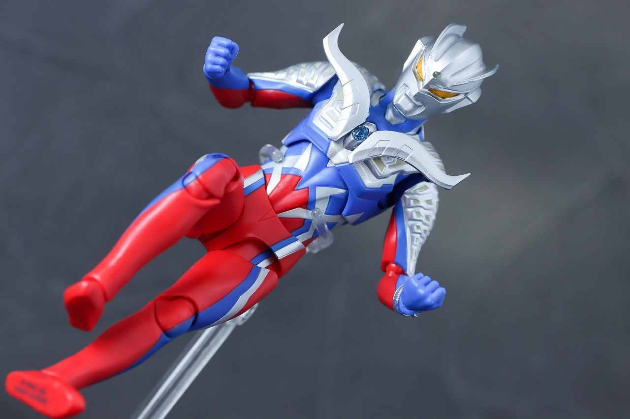 S.H.フィギュアーツ　ウルトラマンゼロ（ニュージェネ スターズVer.）　レビュー　アクション　ゼロツインショット