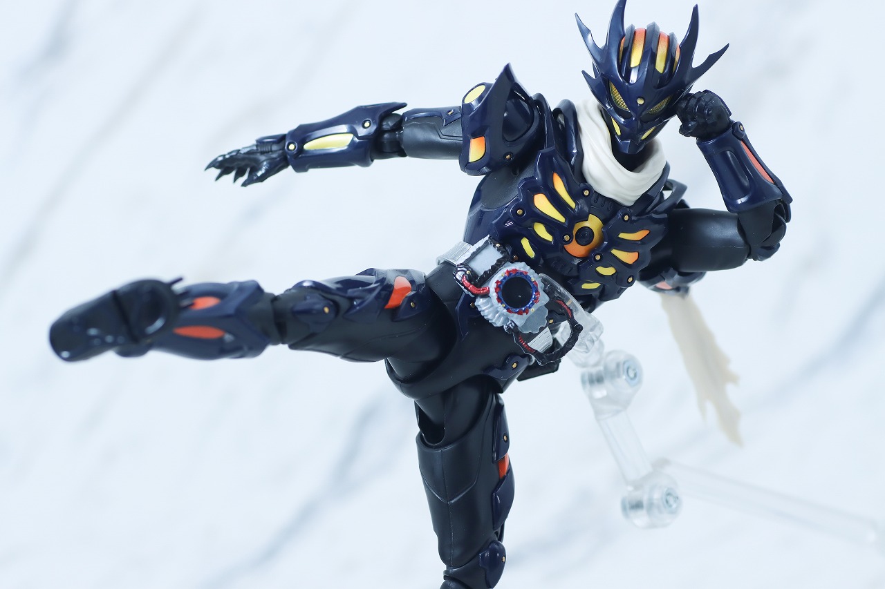 S.H.フィギュアーツ　仮面ライダードレッド 零式　レビュー　アクション