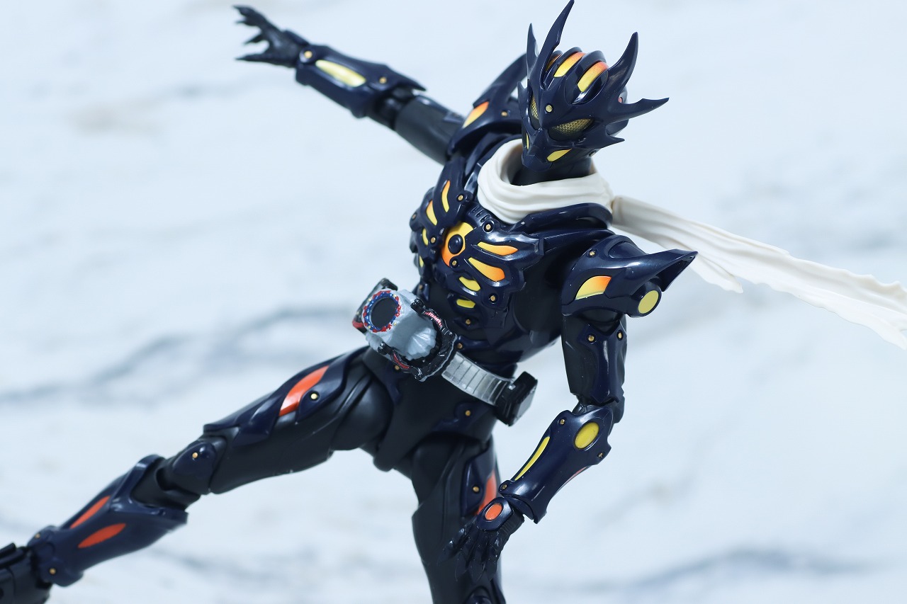 S.H.フィギュアーツ　仮面ライダードレッド 零式　レビュー　アクション