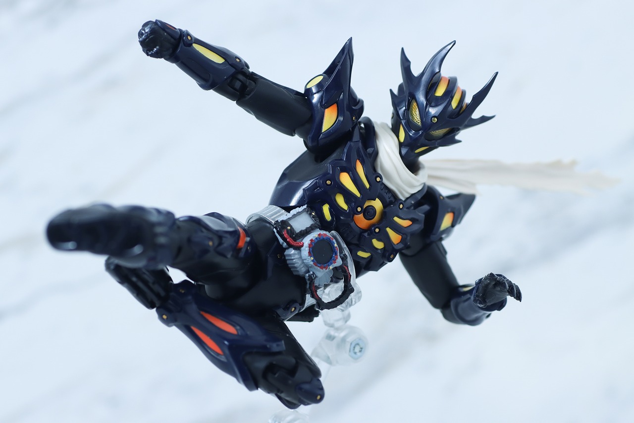 S.H.フィギュアーツ　仮面ライダードレッド 零式　レビュー　アクション