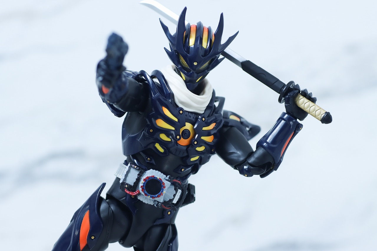 S.H.フィギュアーツ　仮面ライダードレッド 零式　レビュー