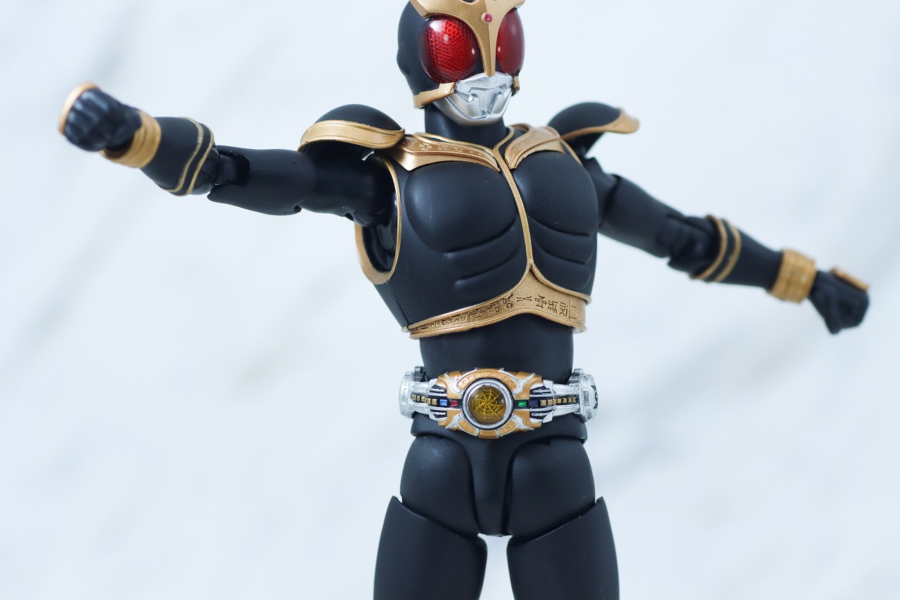 S.H.フィギュアーツ 真骨彫製法　仮面ライダークウガ アメイジングマイティフォーム 真骨彫10th Anniversary Ver.　レビュー　可動範囲