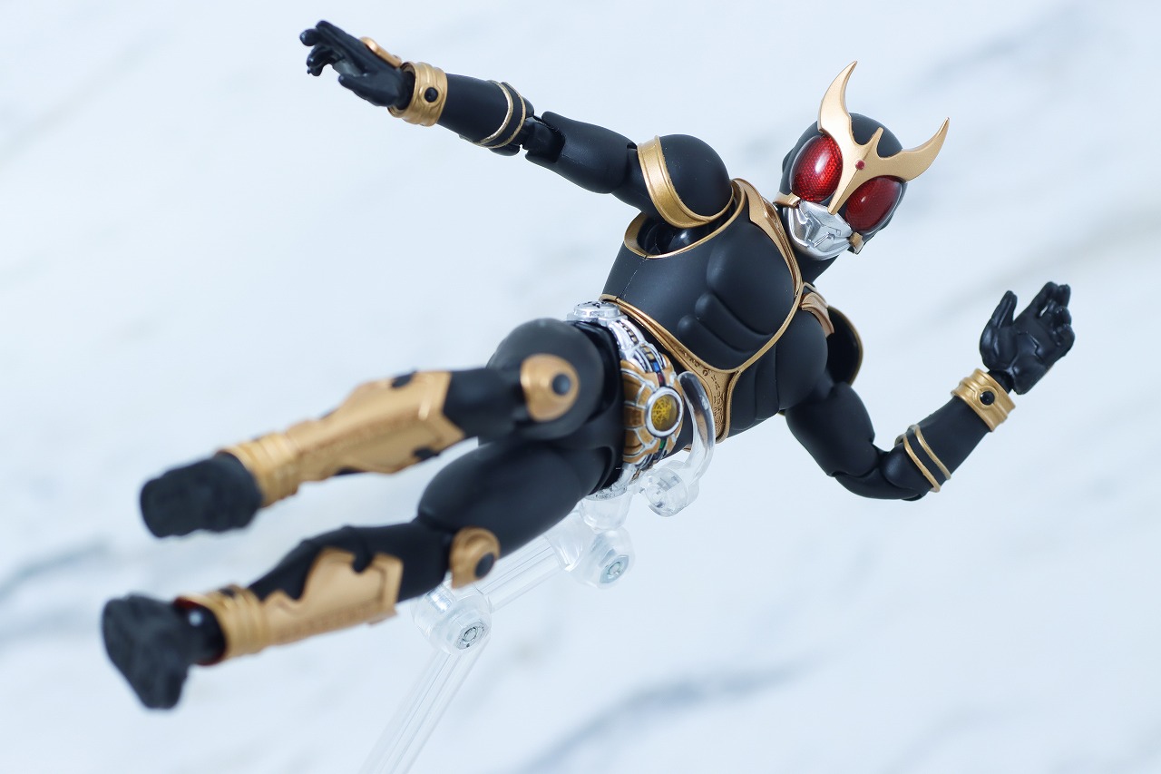 S.H.フィギュアーツ 真骨彫製法　仮面ライダークウガ アメイジングマイティフォーム 真骨彫10th Anniversary Ver.　レビュー　アクション