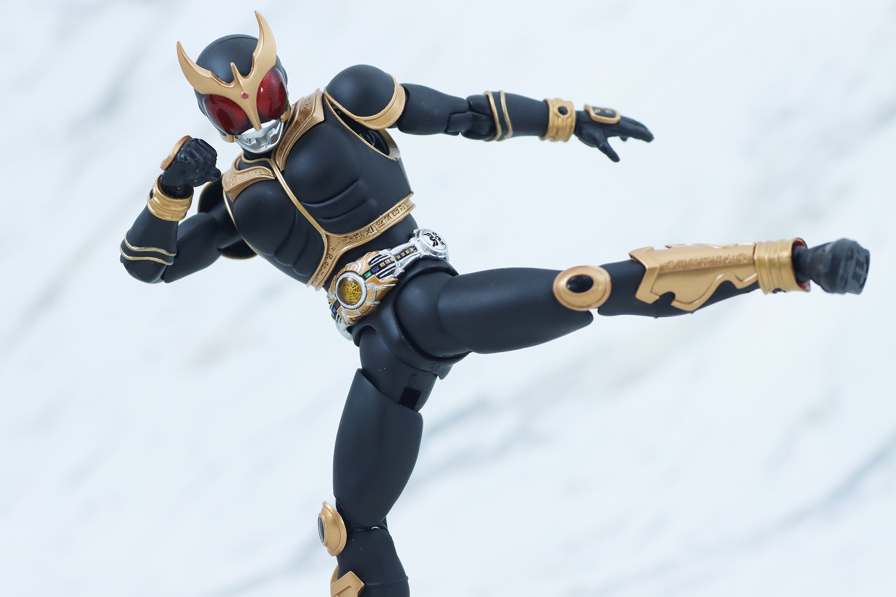 S.H.フィギュアーツ 真骨彫製法　仮面ライダークウガ アメイジングマイティフォーム 真骨彫10th Anniversary Ver.　レビュー　アクション