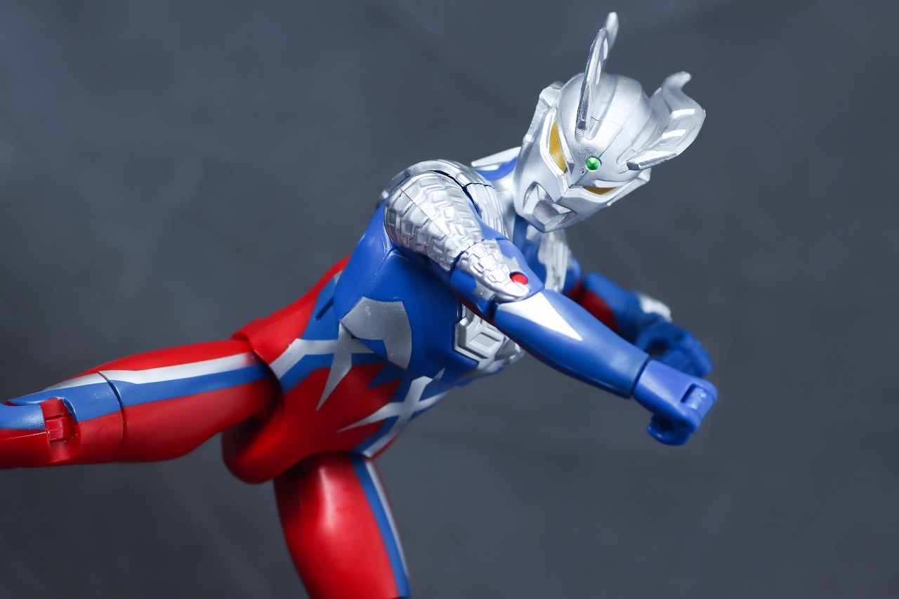 サウンド×アクション　叫ぶ！ウルトラマンゼロ　レビュー　アクション