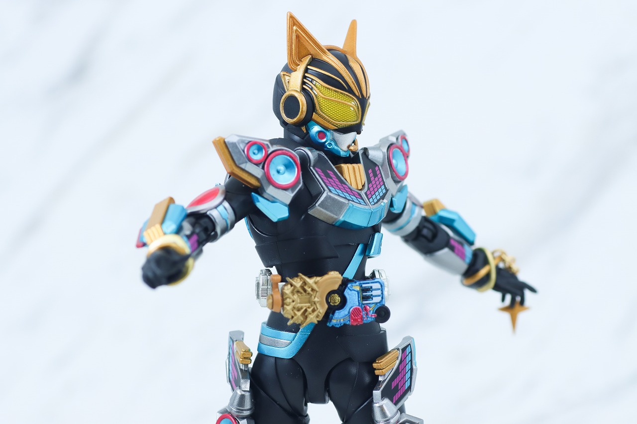 S.H.フィギュアーツ　仮面ライダーナーゴ フィーバービートフォーム　レビュー　可動範囲