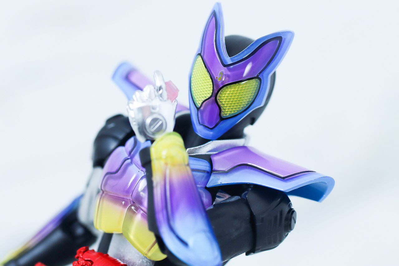 S.H.フィギュアーツ　仮面ライダーガヴ　ポッピングミフォーム　レビュー　アクション