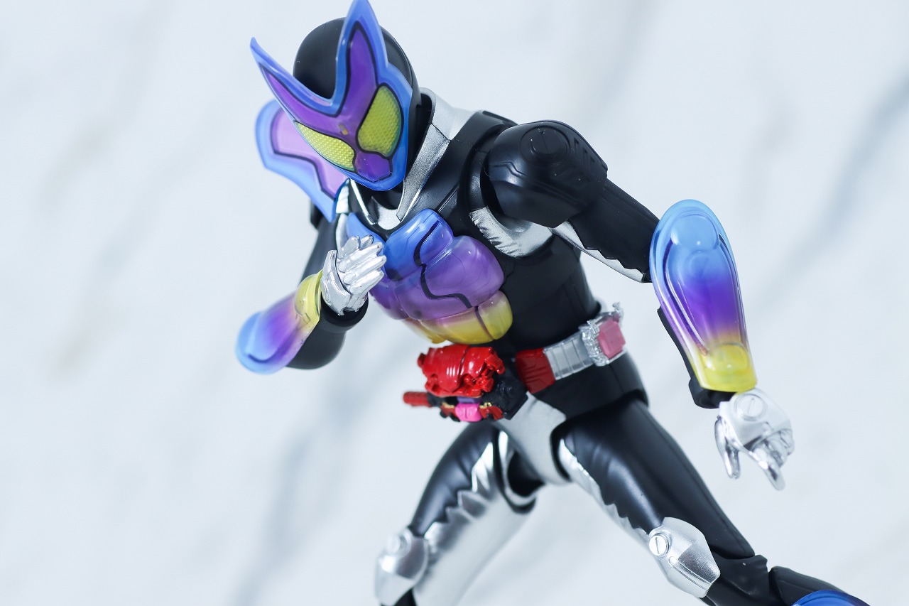 S.H.フィギュアーツ　仮面ライダーガヴ　ポッピングミフォーム　レビュー　アクション