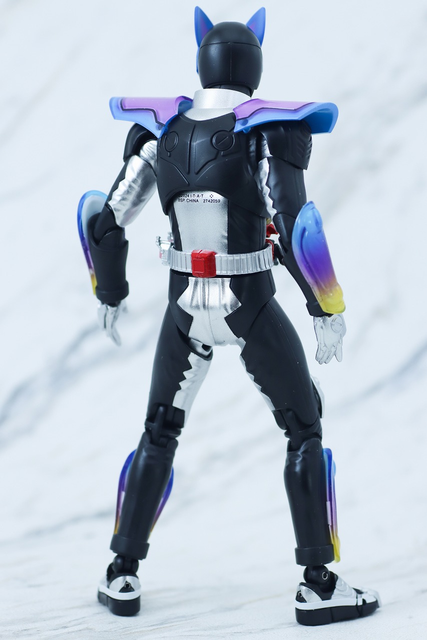 S.H.フィギュアーツ　仮面ライダーガヴ　ポッピングミフォーム　レビュー　本体