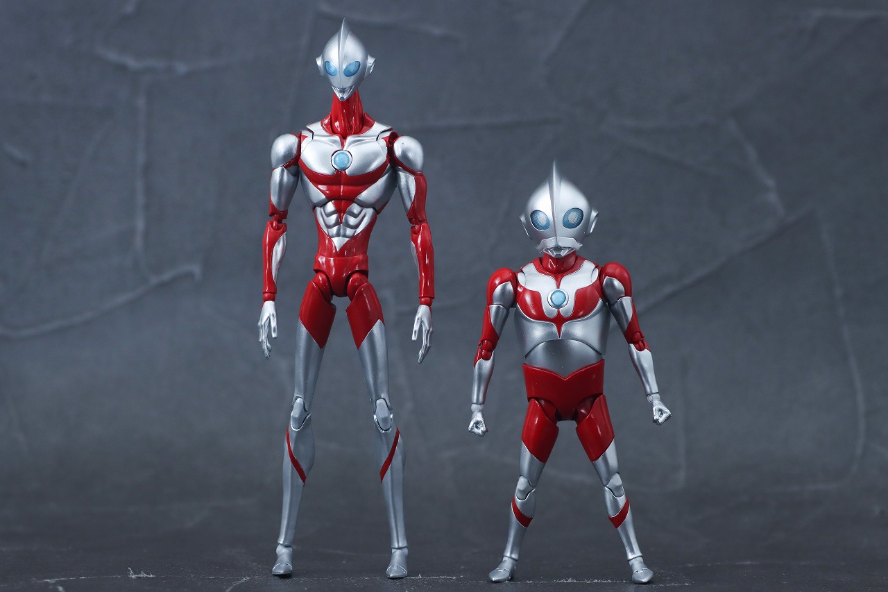 S.H.フィギュアーツ　ウルトラダッド　レビュー　本体 ウルトラマン　比較