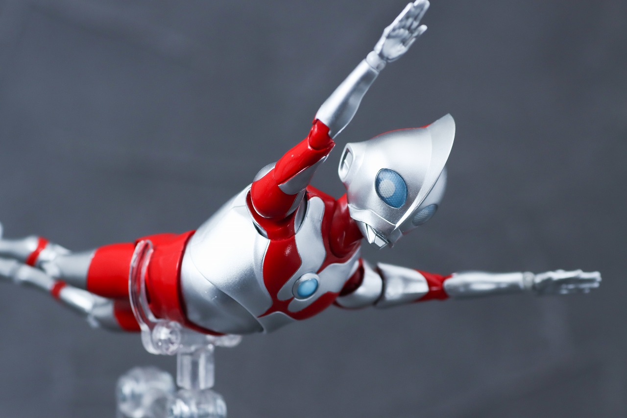 S.H.フィギュアーツ　ウルトラダッド　レビュー　アクション