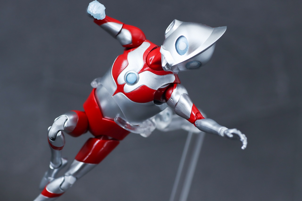 S.H.フィギュアーツ　ウルトラダッド　レビュー　アクション