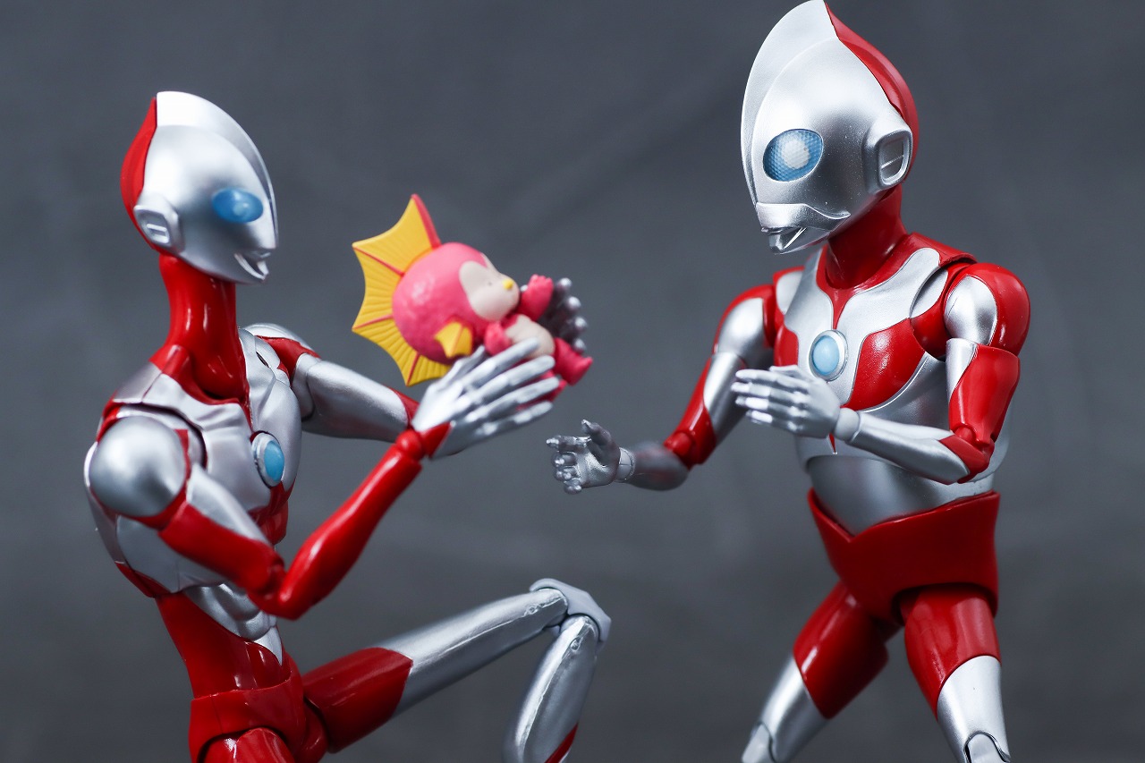 S.H.フィギュアーツ　ウルトラダッド　レビュー　アクション