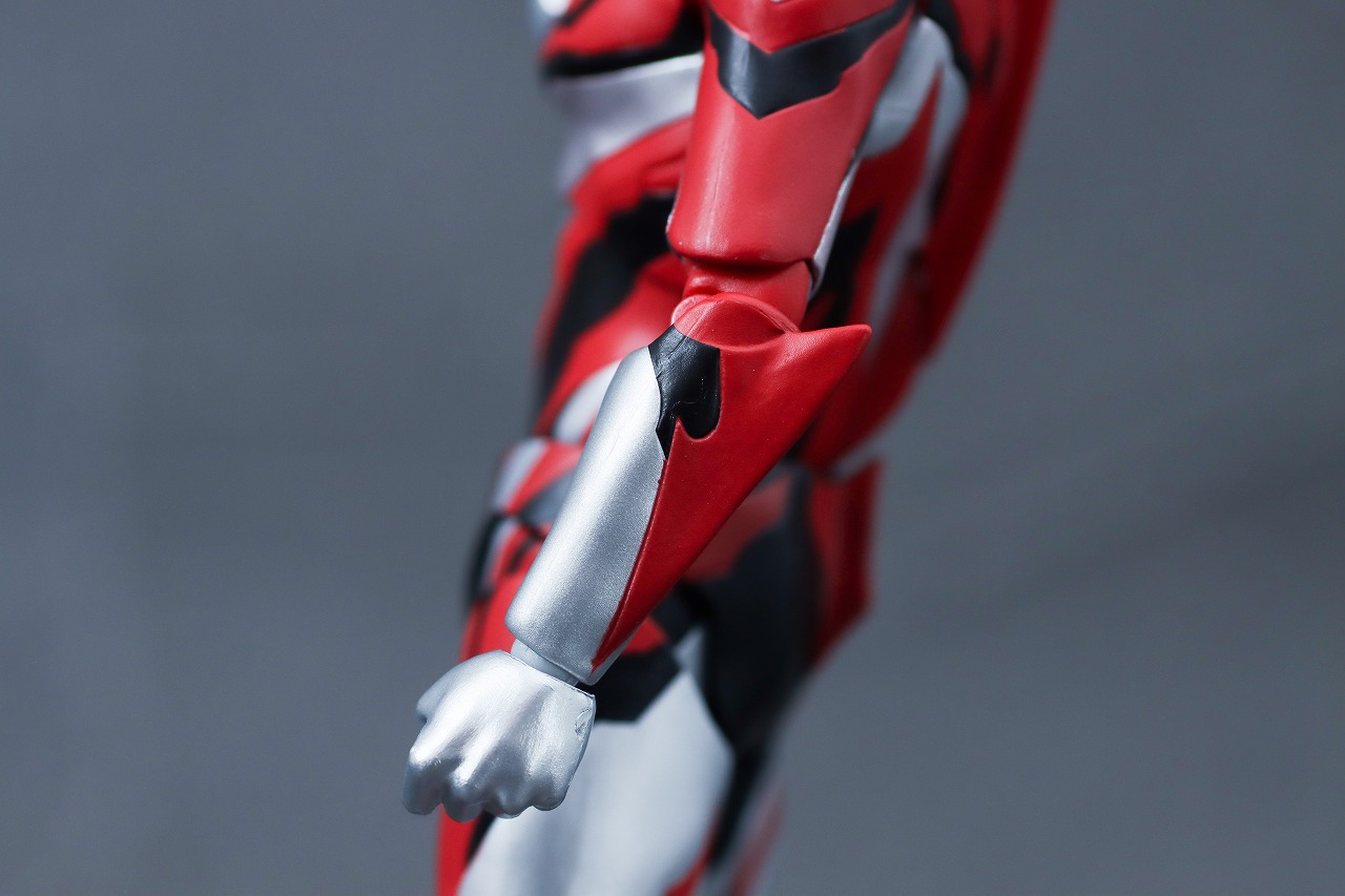 S.H.フィギュアーツ　ウルトラマンジード プリミティブ（ニュージェネ スターズver）　レビュー　本体