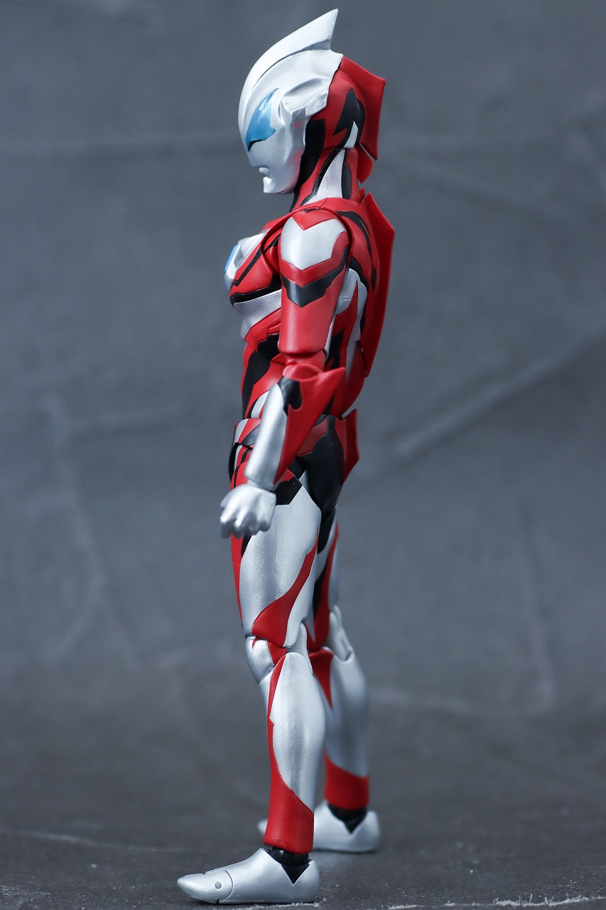 S.H.フィギュアーツ　ウルトラマンジード プリミティブ（ニュージェネ スターズver）　レビュー　本体