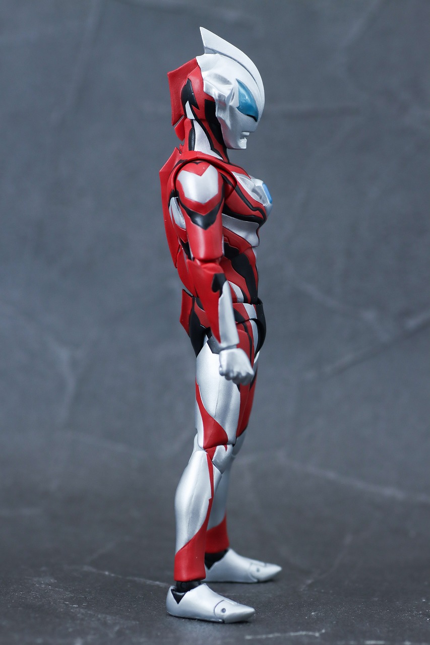 S.H.フィギュアーツ　ウルトラマンジード プリミティブ（ニュージェネ スターズver）　レビュー　本体