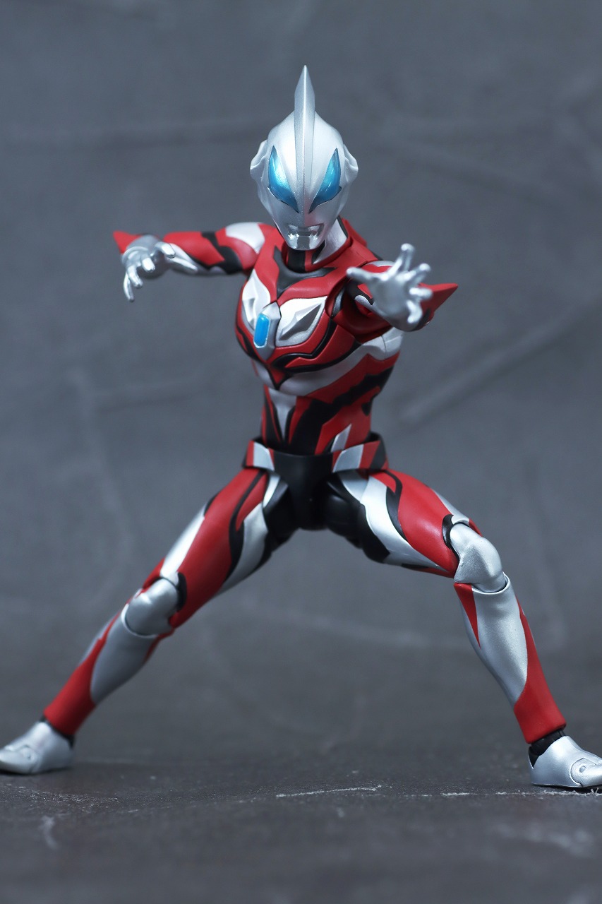 S.H.フィギュアーツ　ウルトラマンジード プリミティブ（ニュージェネ スターズver）の本体