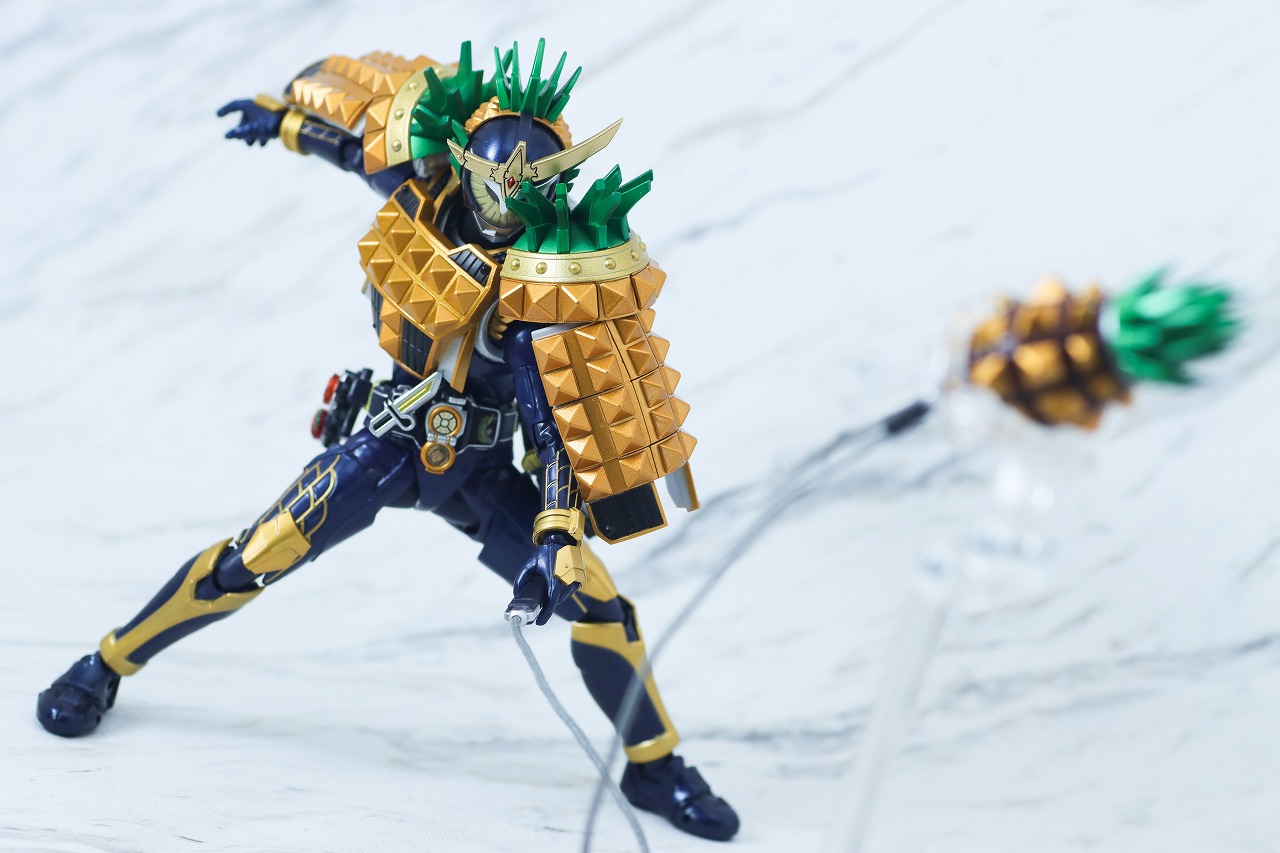 S.H.フィギュアーツ 真骨彫製法　仮面ライダー鎧武 パインアームズ　レビュー　アクション