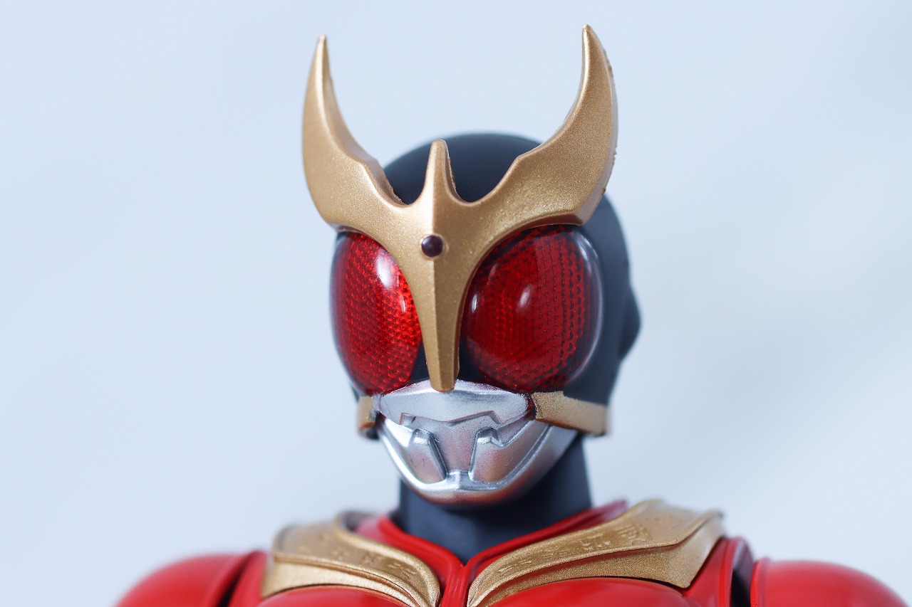 S.H.フィギュアーツ 真骨彫製法 仮面ライダークウガ マイティフォーム Store Limited Edition レビュー 本体