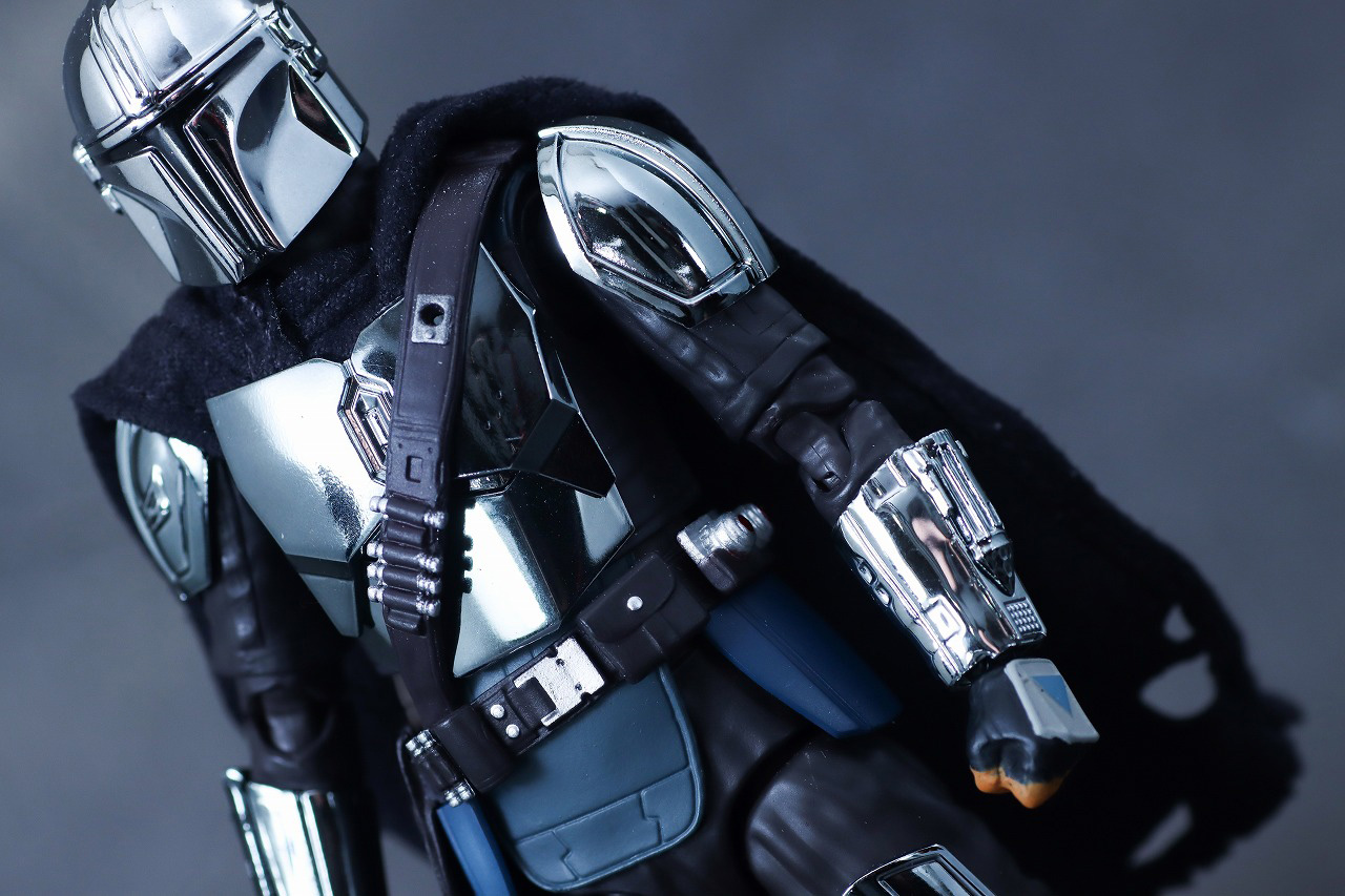 MAFEX マンダロリアン CHROME(クロームメッキ) ver. レビュー 本体