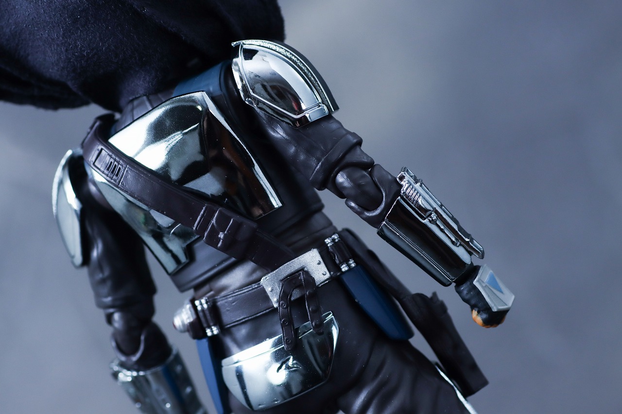 MAFEX マンダロリアン CHROME(クロームメッキ) ver. レビュー 本体