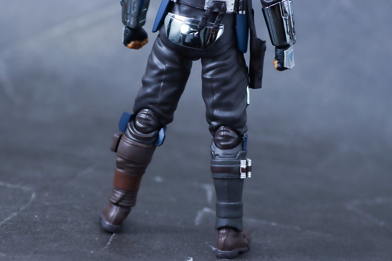 MAFEX マンダロリアン CHROME(クロームメッキ) ver. レビュー 本体