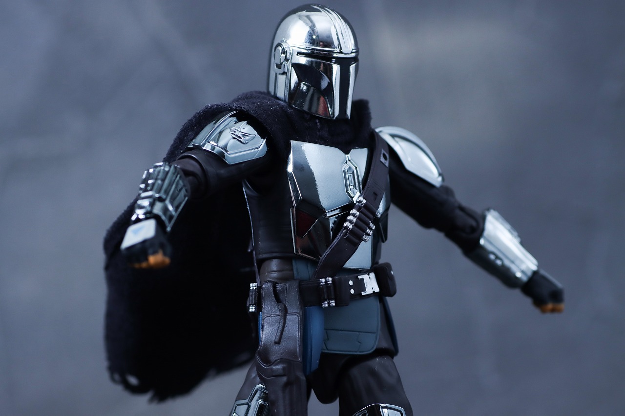 MAFEX マンダロリアン CHROME(クロームメッキ) ver. レビュー 可動範囲