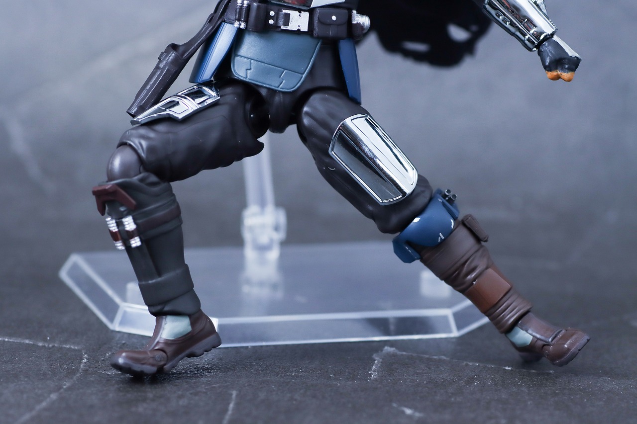 MAFEX マンダロリアン CHROME(クロームメッキ) ver. レビュー 可動範囲
