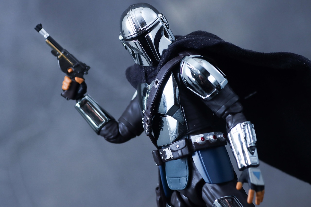 MAFEX マンダロリアン CHROME(クロームメッキ) ver. レビュー アクション