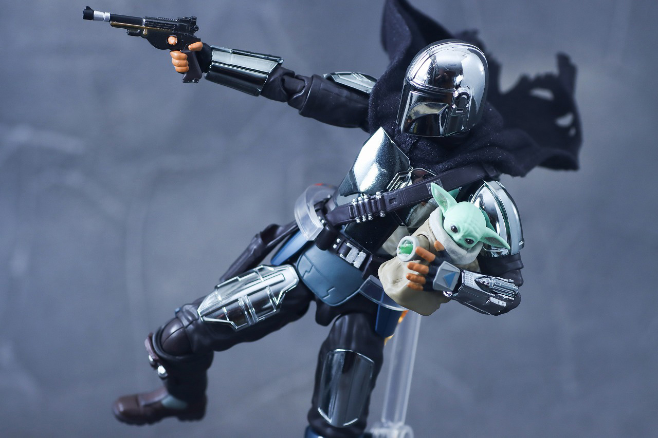 MAFEX マンダロリアン CHROME(クロームメッキ) ver. レビュー アクション