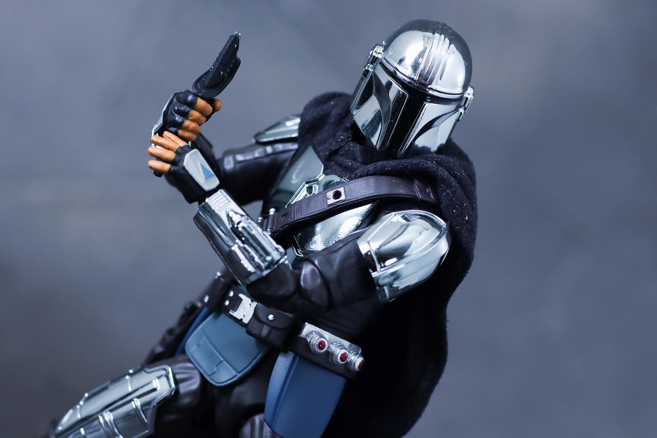 MAFEX マンダロリアン CHROME(クロームメッキ) ver. レビュー アクション