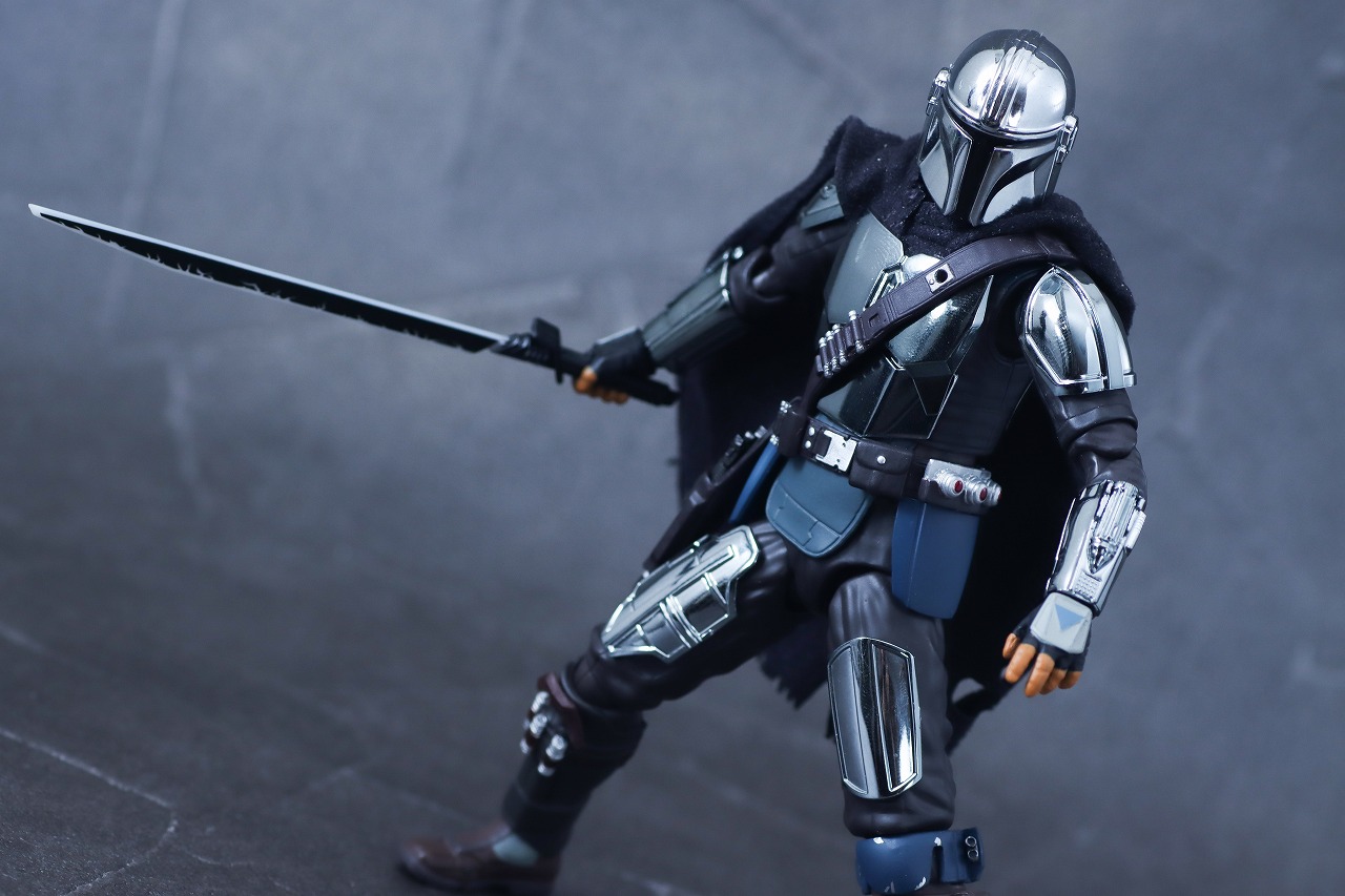 MAFEX マンダロリアン CHROME(クロームメッキ) ver. レビュー アクション