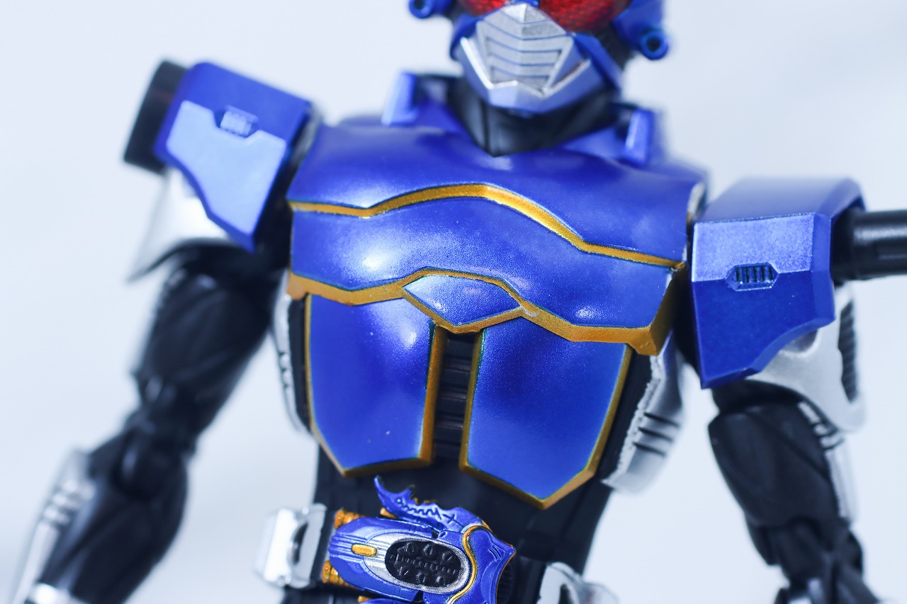 S.H.フィギュアーツ 真骨彫製法 仮面ライダーガタック ライダーフォーム 真骨彫10th Anniversary ver. レビュー 本体