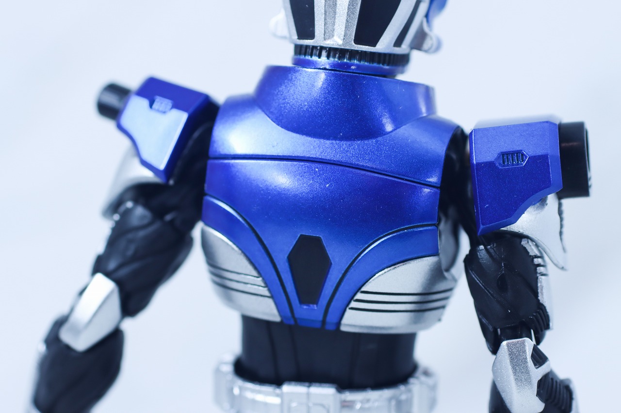 S.H.フィギュアーツ 真骨彫製法 仮面ライダーガタック ライダーフォーム 真骨彫10th Anniversary ver. レビュー 本体