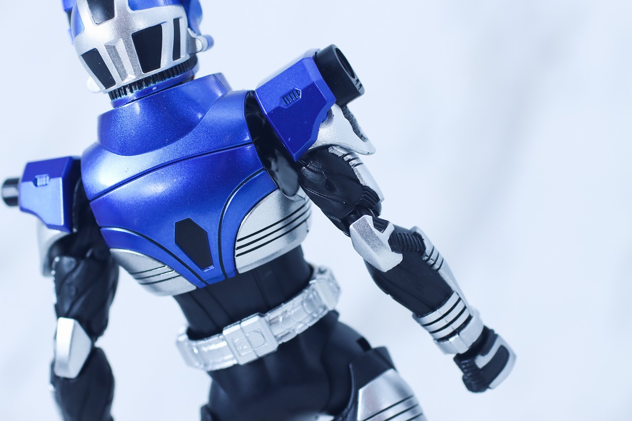 S.H.フィギュアーツ 真骨彫製法 仮面ライダーガタック ライダーフォーム 真骨彫10th Anniversary ver. レビュー 本体