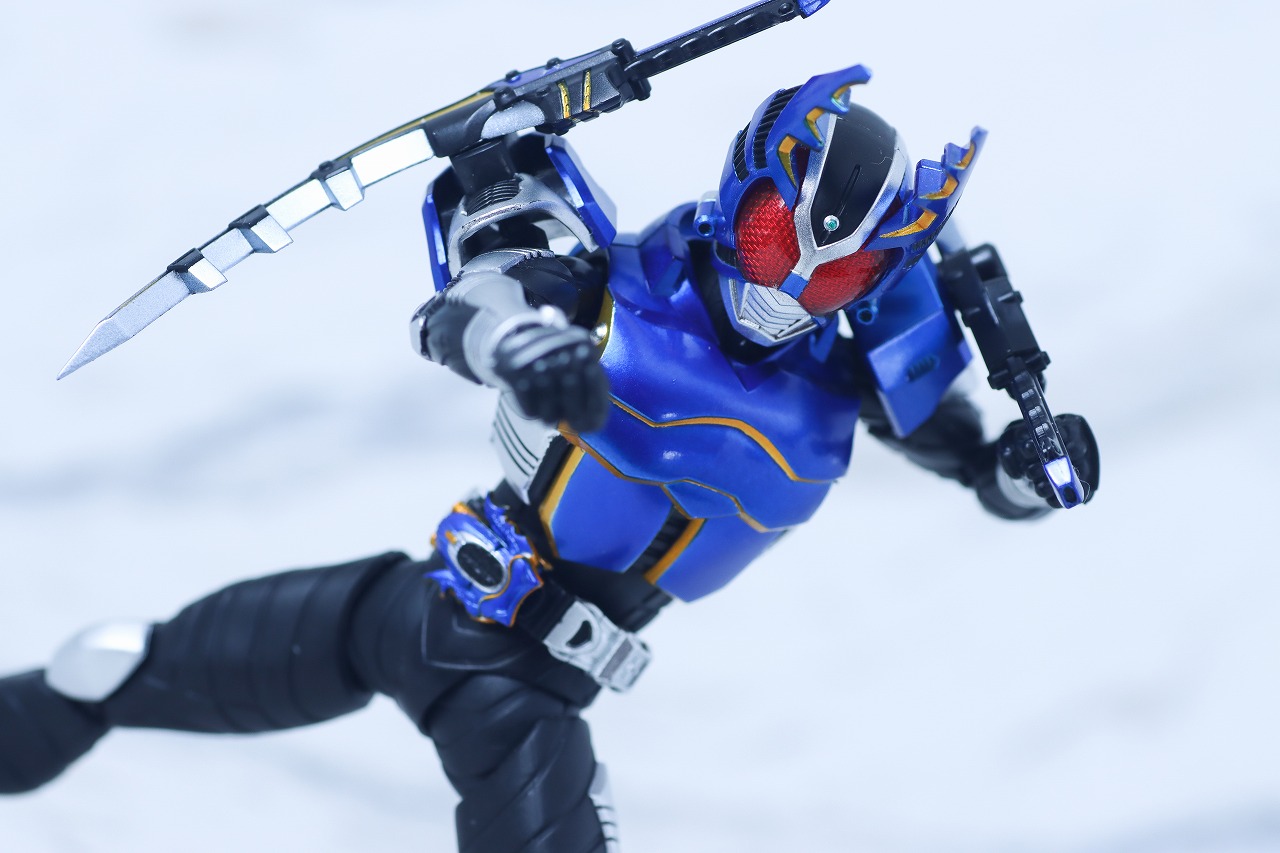 S.H.フィギュアーツ 真骨彫製法 仮面ライダーガタック ライダーフォーム 真骨彫10th Anniversary ver. レビュー アクション