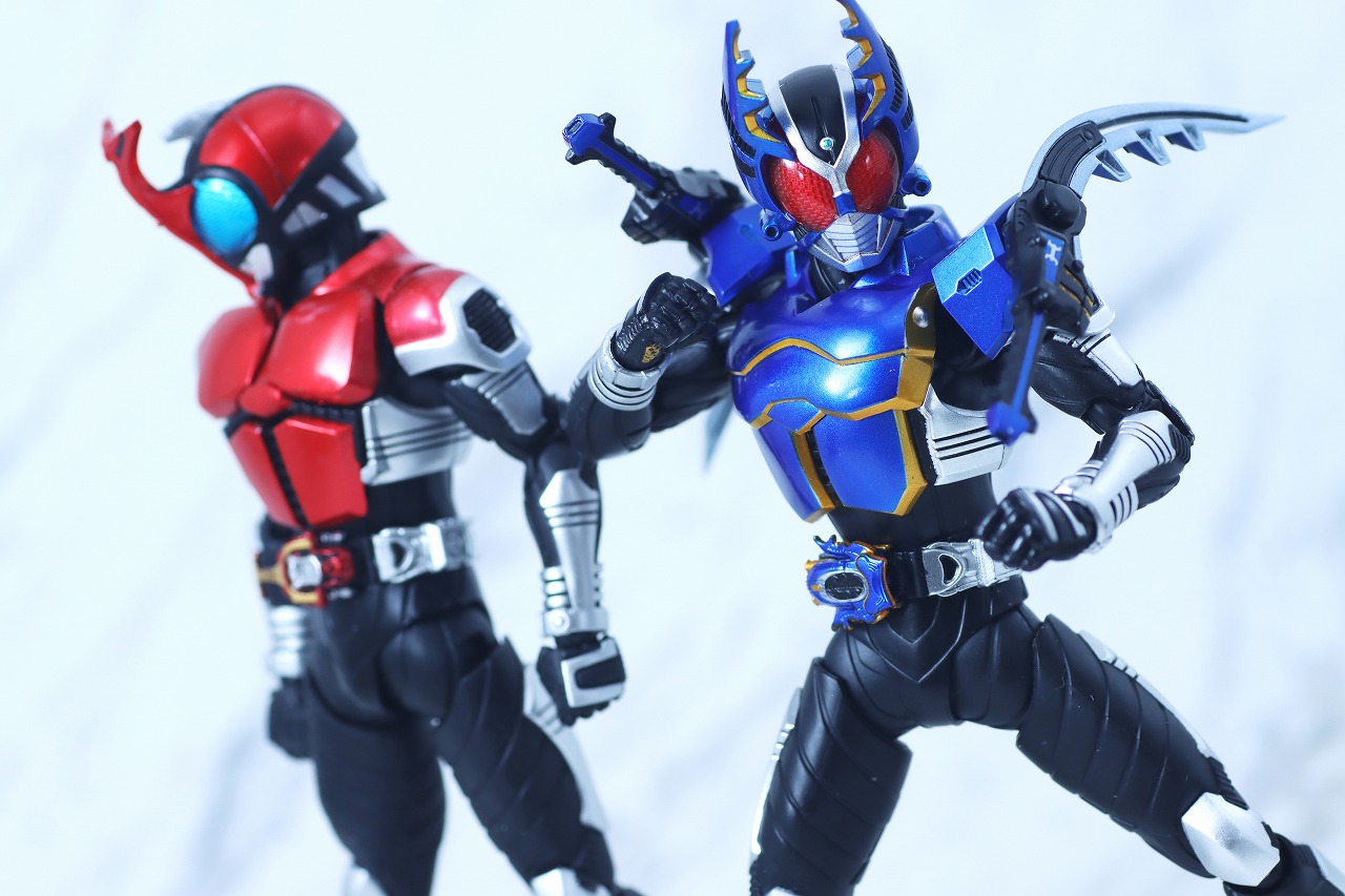 S.H.フィギュアーツ 真骨彫製法 仮面ライダーガタック ライダーフォーム 真骨彫10th Anniversary ver. レビュー アクション 仮面ライダーカブト