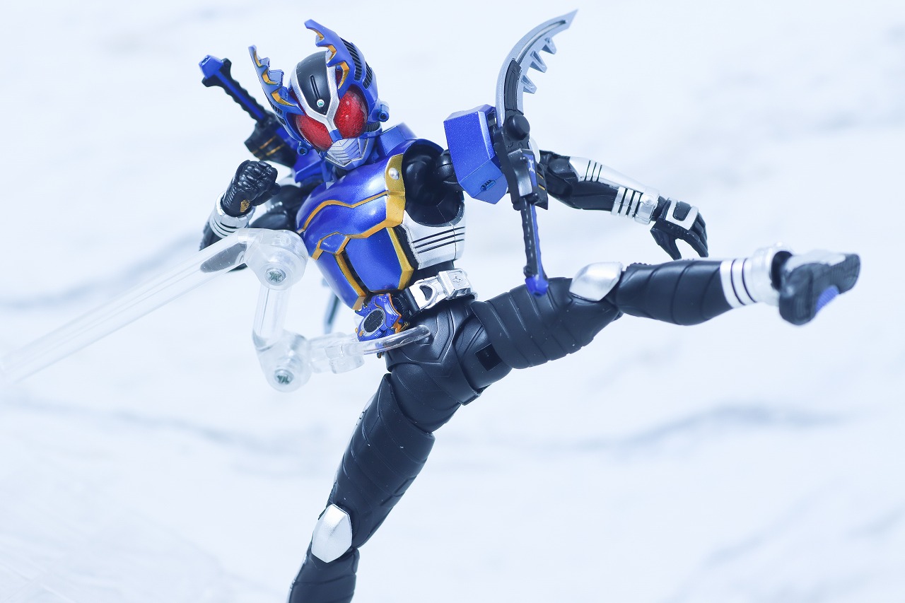 S.H.フィギュアーツ 真骨彫製法 仮面ライダーガタック ライダーフォーム 真骨彫10th Anniversary ver. レビュー アクション