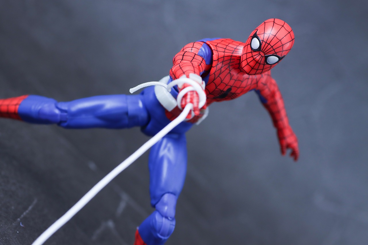 マーベルレジェンド スパイダーマン 1977 レビュー アクション