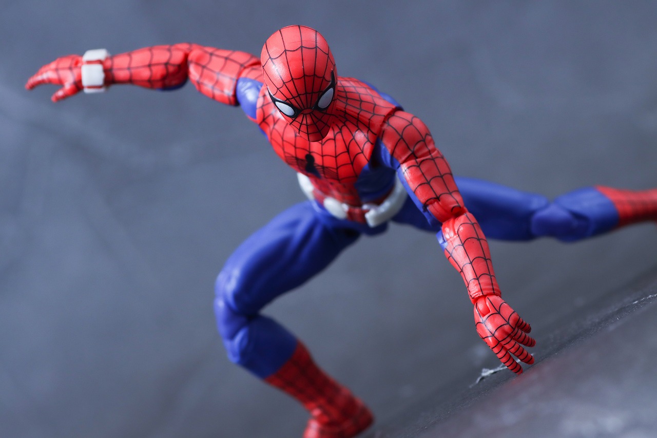 マーベルレジェンド スパイダーマン 1977 レビュー アクション