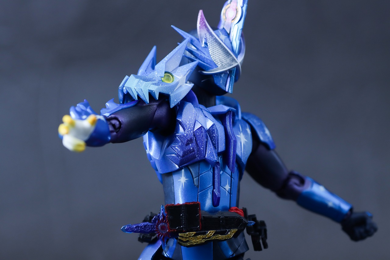 S.H.フィギュアーツ 仮面ライダークロスセイバー レビュー 可動範囲