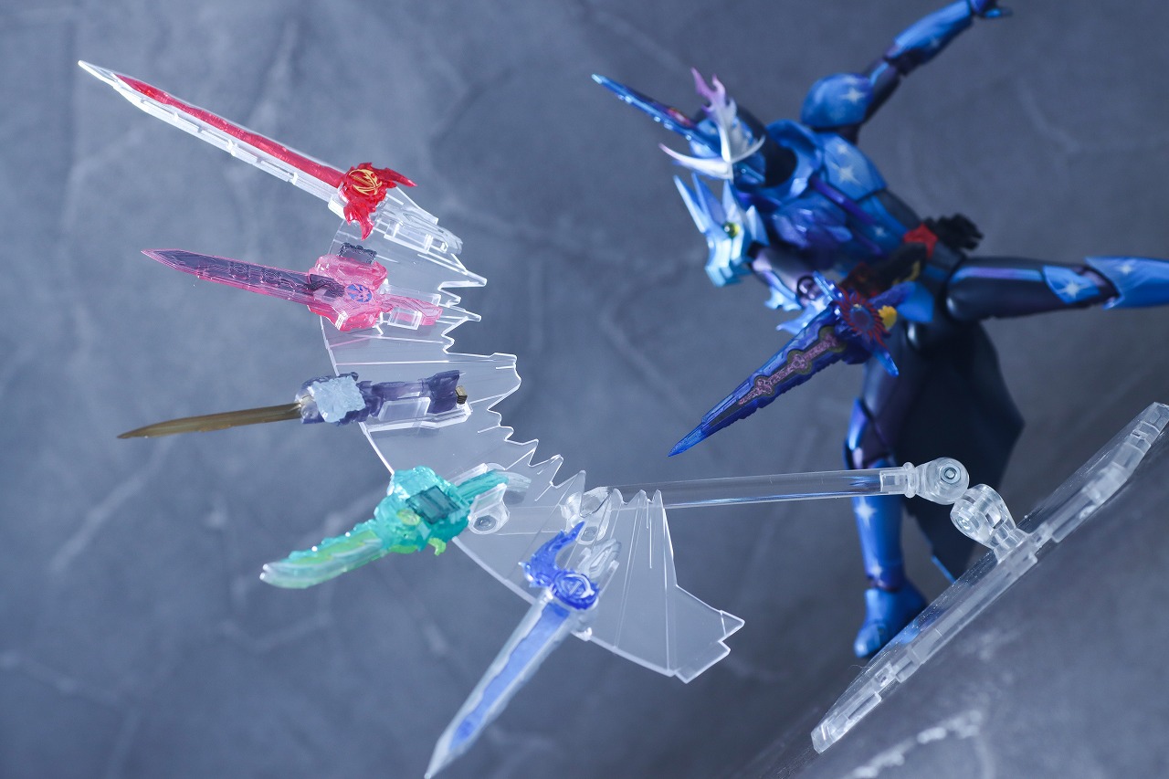 S.H.フィギュアーツ 仮面ライダークロスセイバー10聖剣セット レビュー アクション