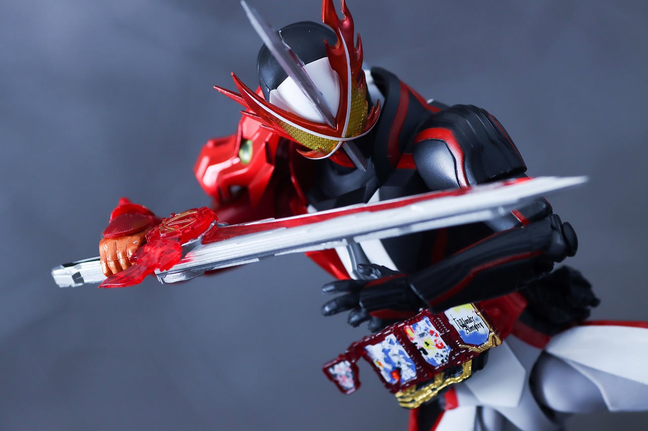S.H.フィギュアーツ 仮面ライダークロスセイバー10聖剣セット レビュー アクション オールマイティセイバー