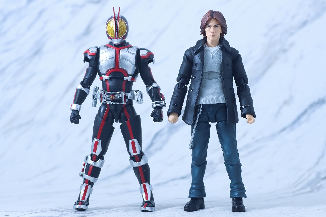 受注開始】仮面ライダー555「S.H.Figuarts 乾巧」半田健人氏を